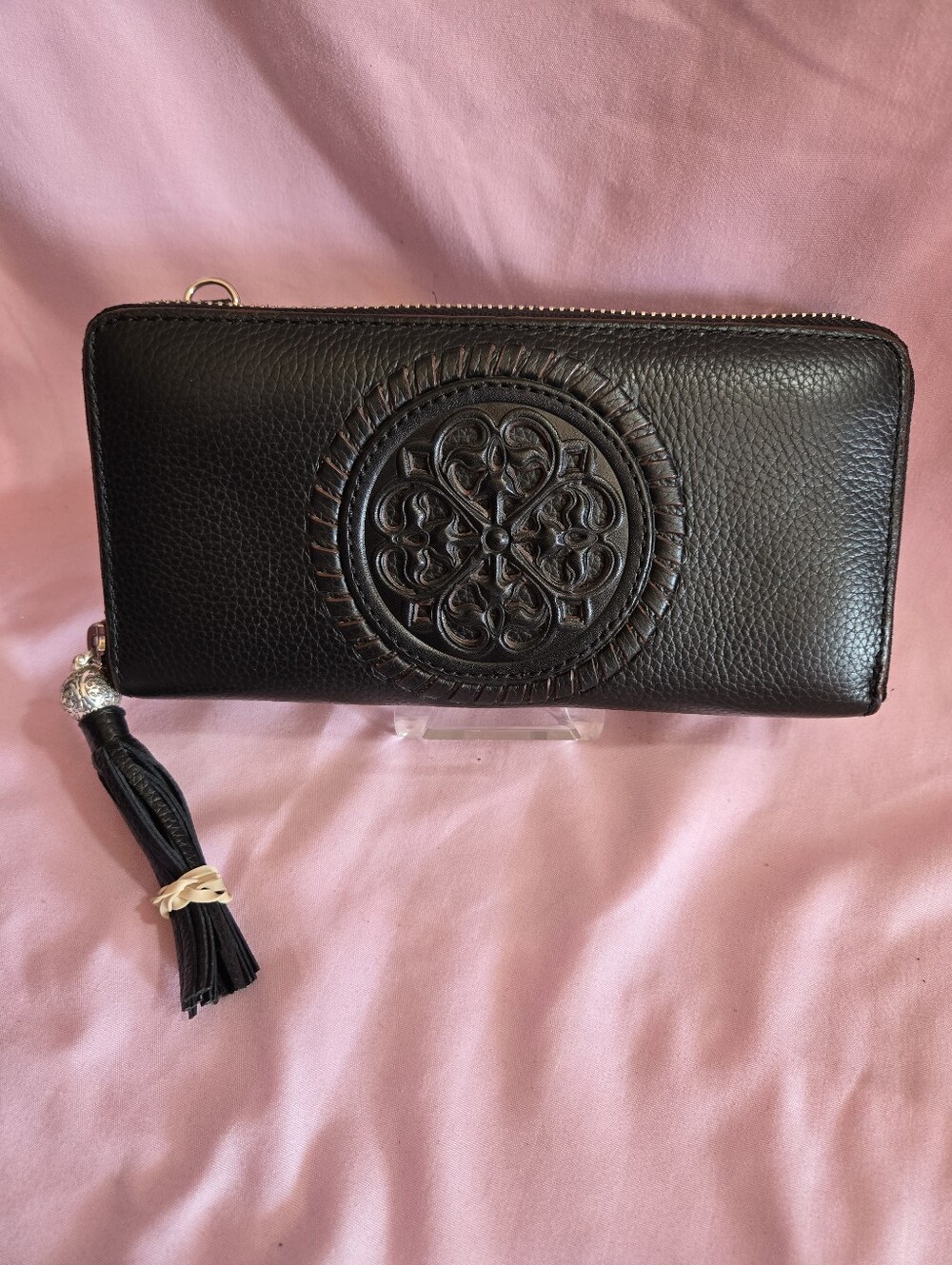 Brighton Ferrara Black Leather Zip Wallet EUC - Picture 1 of 9
